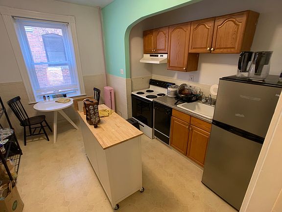 3rd image of 65 Saint Marys St #D902fee08
