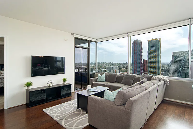 2 bed, 2.0 bath, $5,525 — Photo 2
