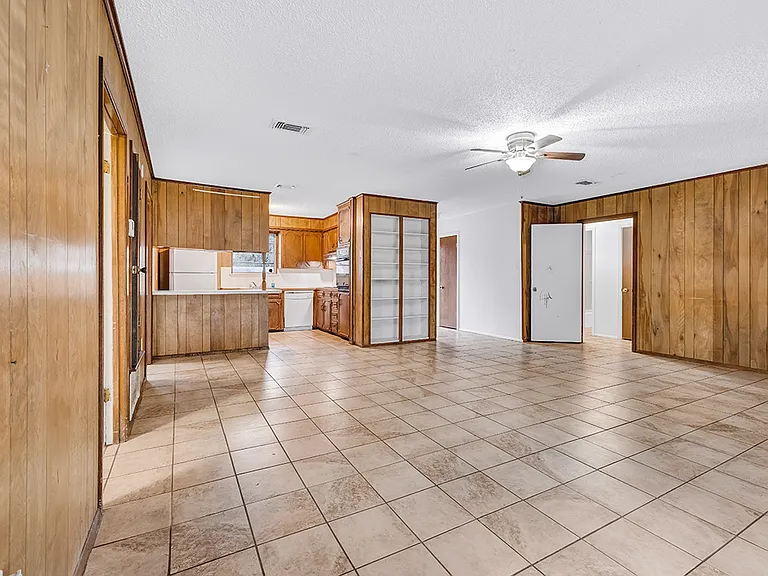 165 Greenforest Trl — Photo 7