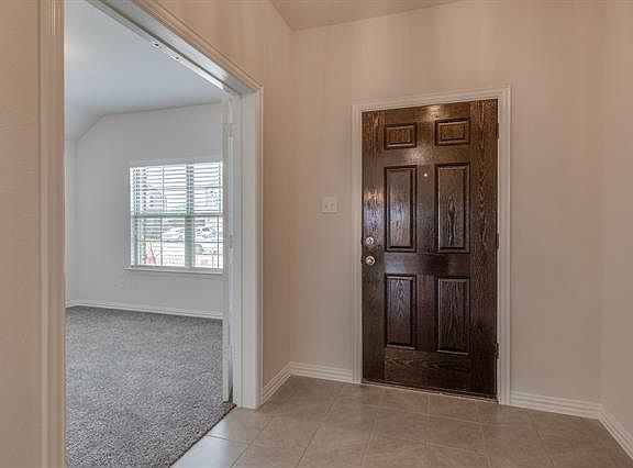 2nd image of 122 Nix Dr