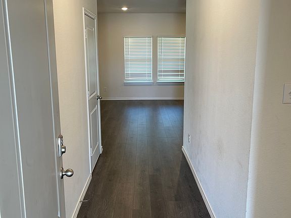 2nd image of 1218 Fairbanks Dr