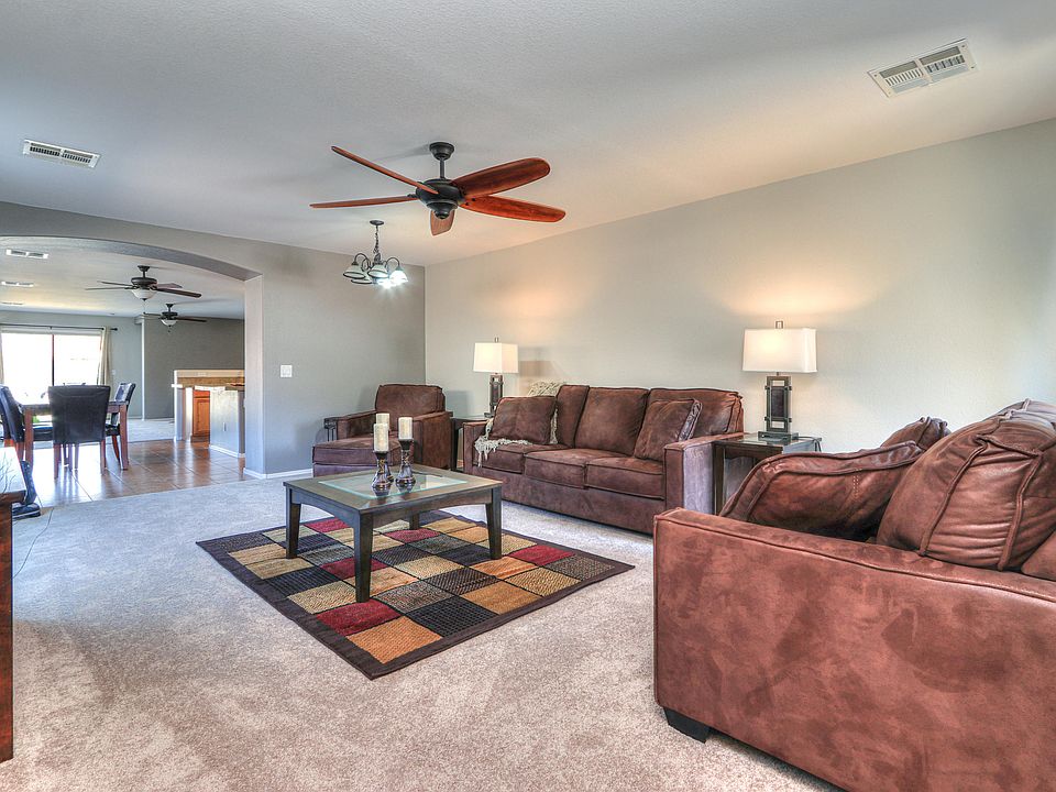 1st image of 45989 W Holly Dr