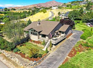 3816 Viewmont Dr, Wenatchee, WA 98801