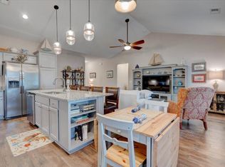 1212 Valley Forge Dr, Charleston, SC 29412