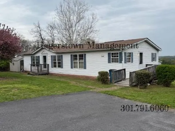 11906 Heather Dr, Hagerstown, MD 21740