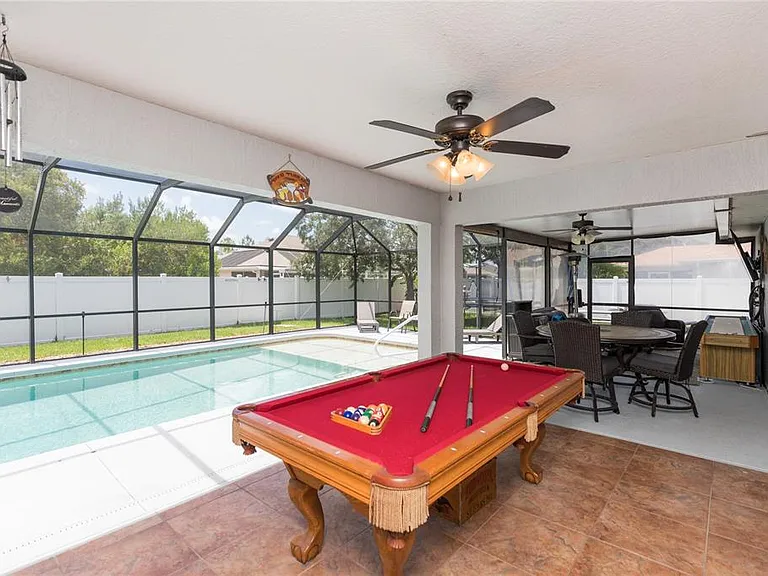 7 Lancaster Ln — Photo 31