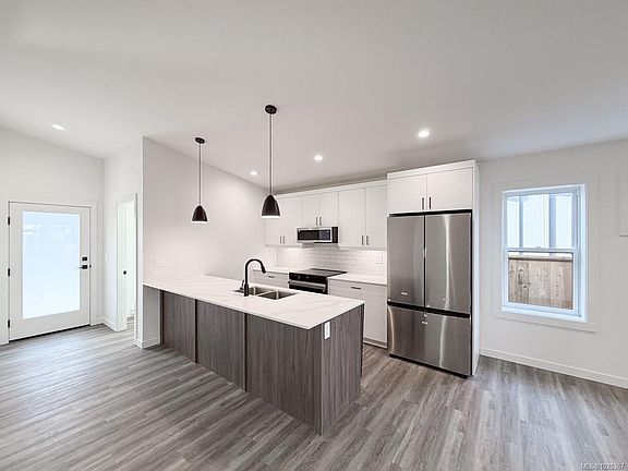 4th image of 3025 Royston Rd #17