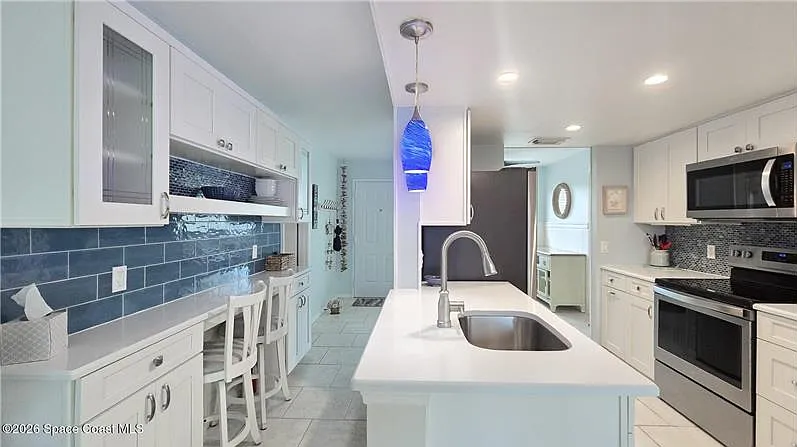 2 bed, 1014 sqft, $2,250 — Photo 4