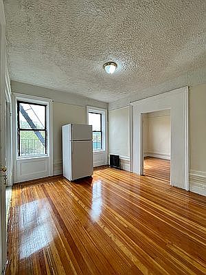 1st image of 449 W 206th St APT 3C
