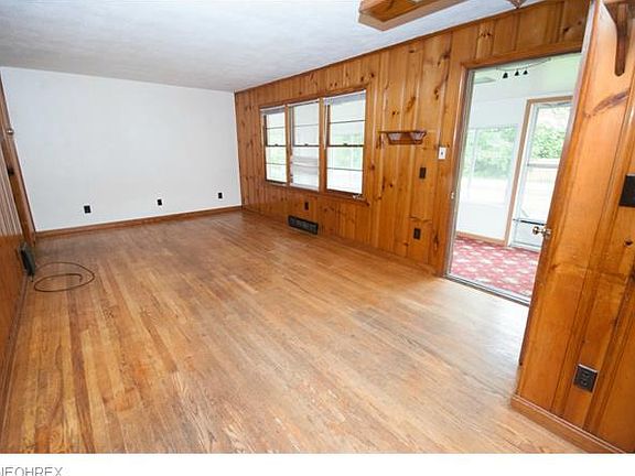 3rd image of 6631 Thornbrook Ave