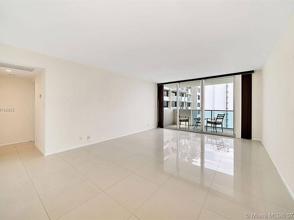 5th image of 1200 West Ave #3