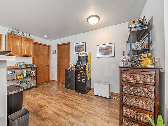 2nd image of 1737 Evans St #1737