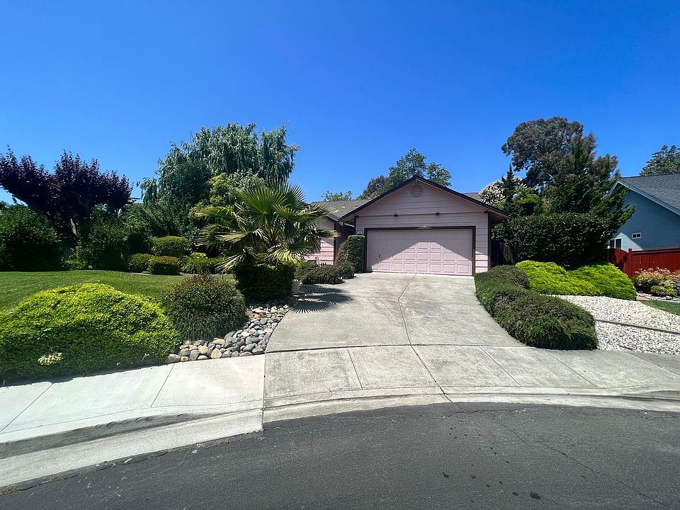 1st image of 106 White Sands Dr