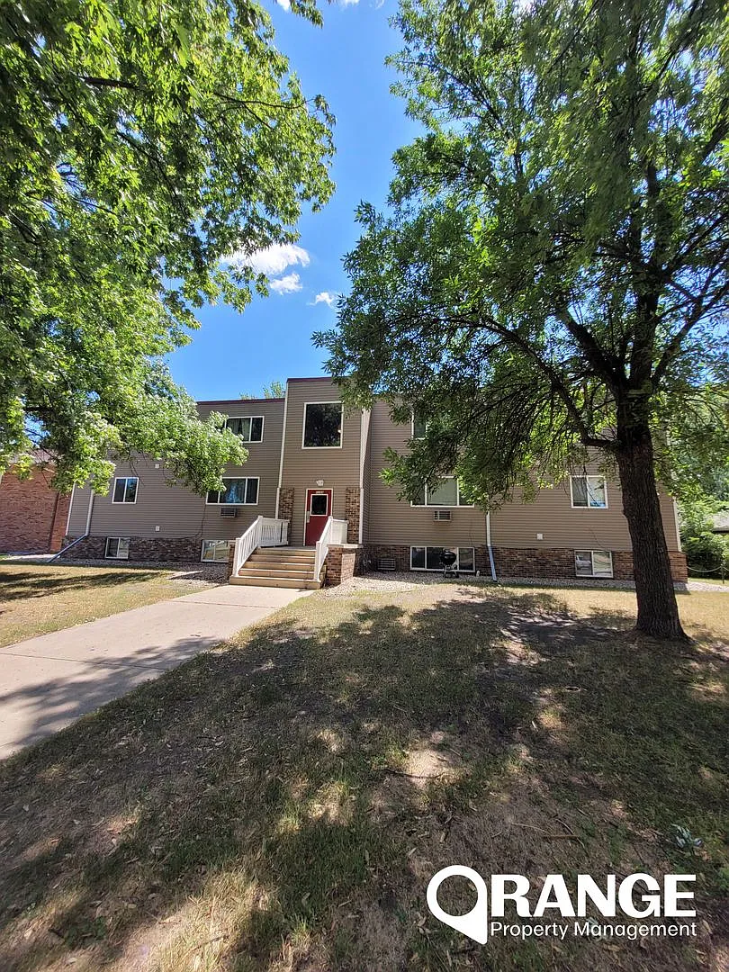 Westmore II Apartments — Photo 1