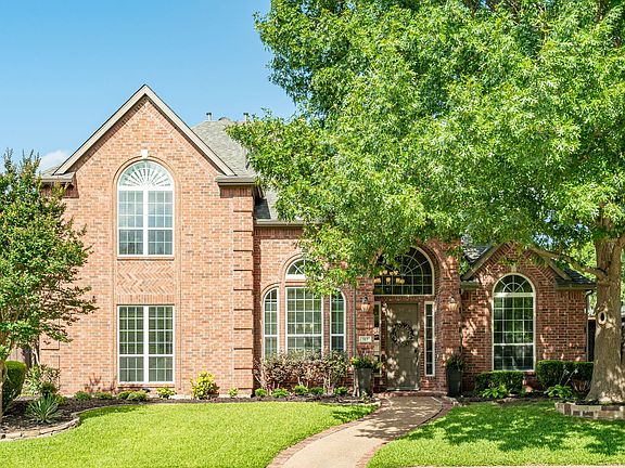 3rd image of 515 Saginaw Ct