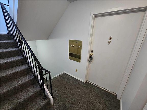 2nd image of 1155 Appleseed Ln APT B