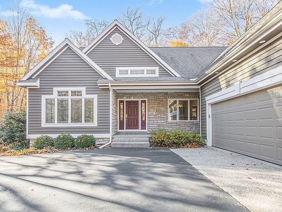 4th image of 6697 Forest Beach Dr