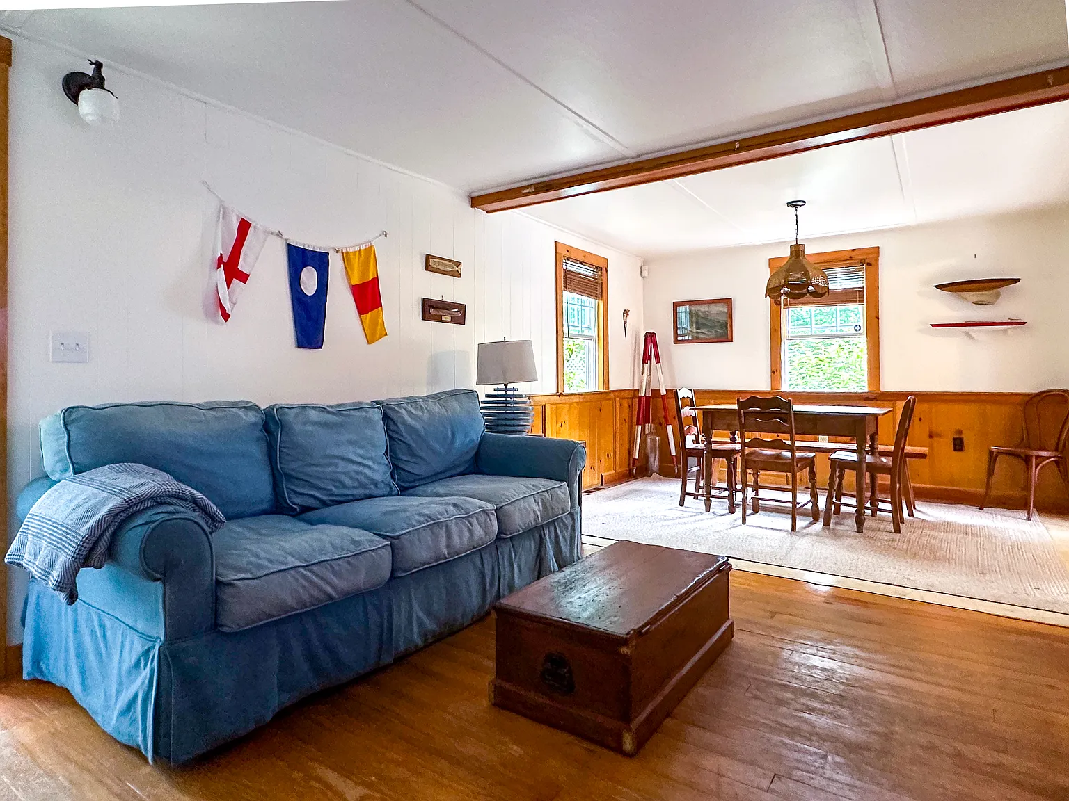 2 bed, 800 sqft, $2,250 — Photo 2