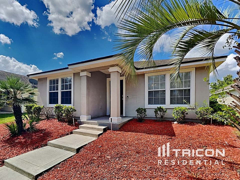 1st image of 652 Sunny Stroll Dr
