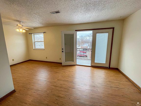 4th image of 923 Vattier St