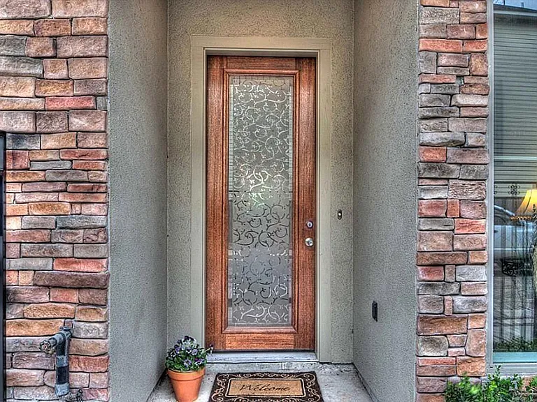 3505 Jackson St — Photo 3