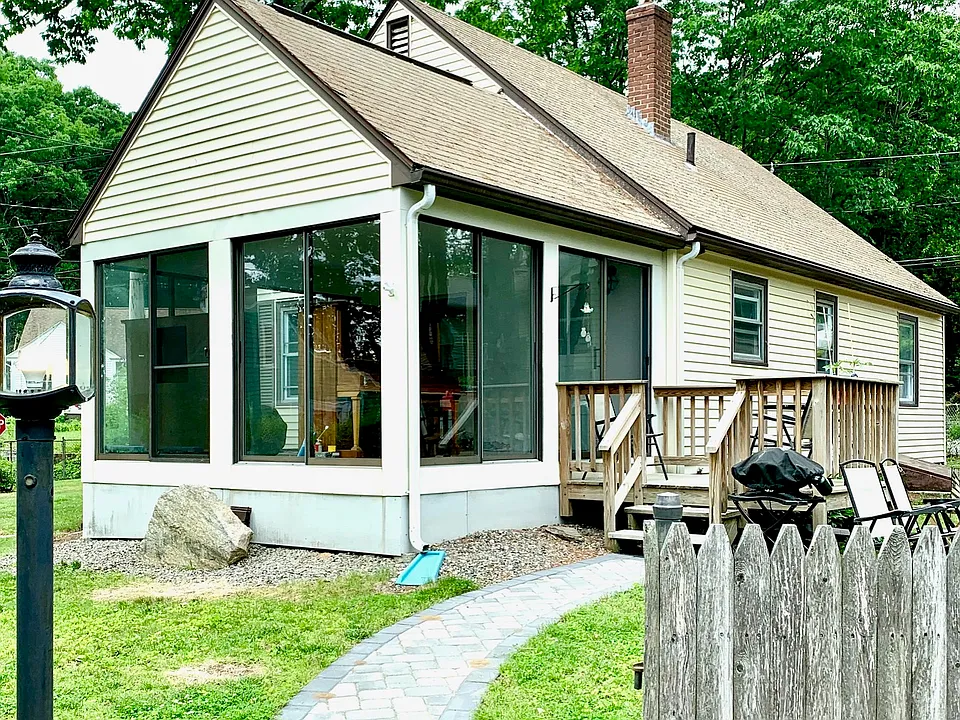 1 Ledgewood Dr
