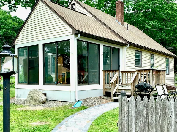 1 Ledgewood Dr, Boylston, MA 01505