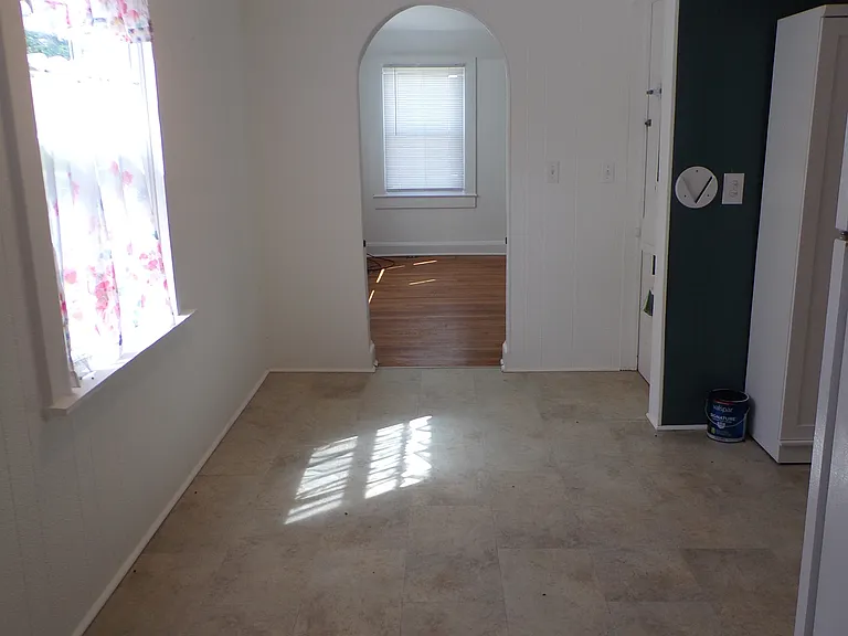 103 McMinn Ave — Photo 6