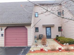N163W19408 Cedar Run Dr, Jackson, WI 53037