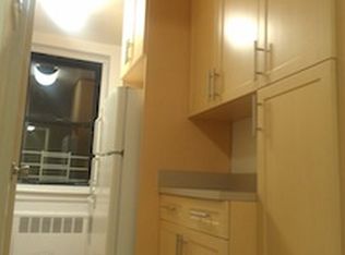 9131 Lamont Ave APT 7E, Elmhurst, NY 11373