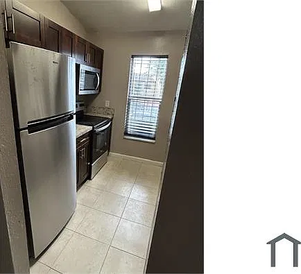 3 bed, 999 sqft, $2,850 — Photo 1