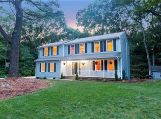 4 Aurora Rd, East Greenwich, RI 02818