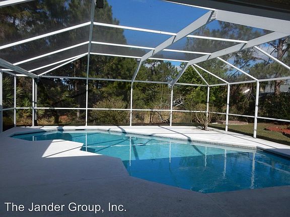3rd image of 2648 Fallbrook Dr