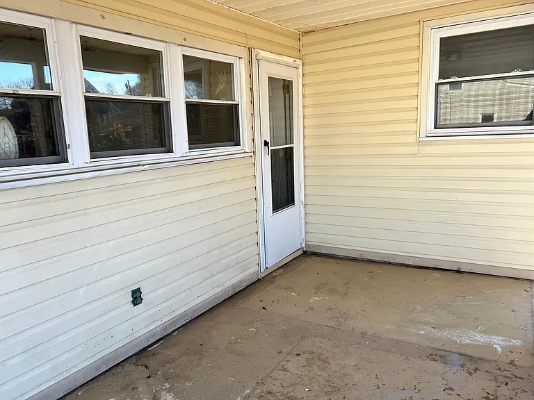 126 Orange St — Photo 25