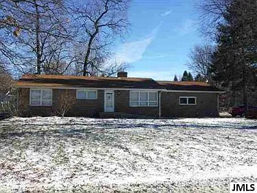 725 4th St photo 1