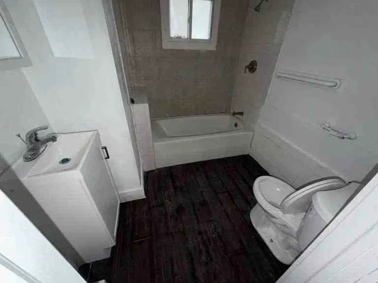 408 Malacca St — Photo 3