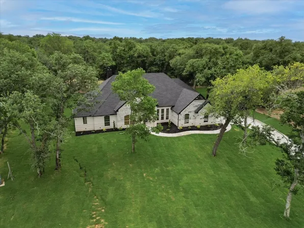 1011 Glenoaks Dr, Weatherford, TX 76088