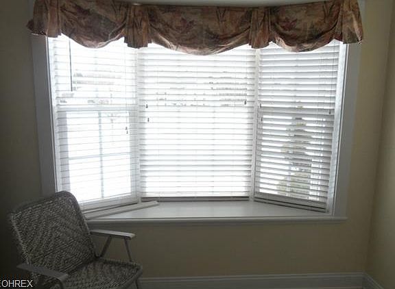3rd image of 1460 Chesapeake Ave