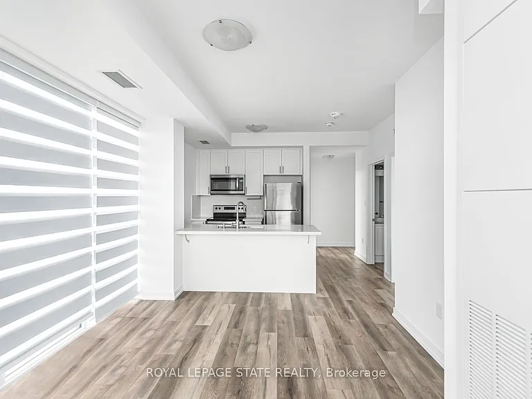 470 Dundas St E #1009 — Photo 13