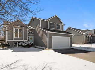 2909 W 30th St, Lawrence, KS 66047