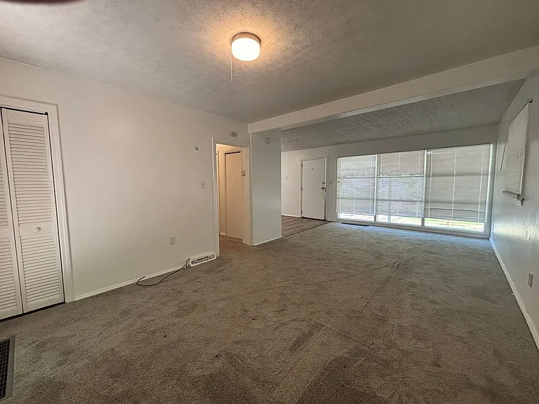 717 Jefferson Rd — Photo 10