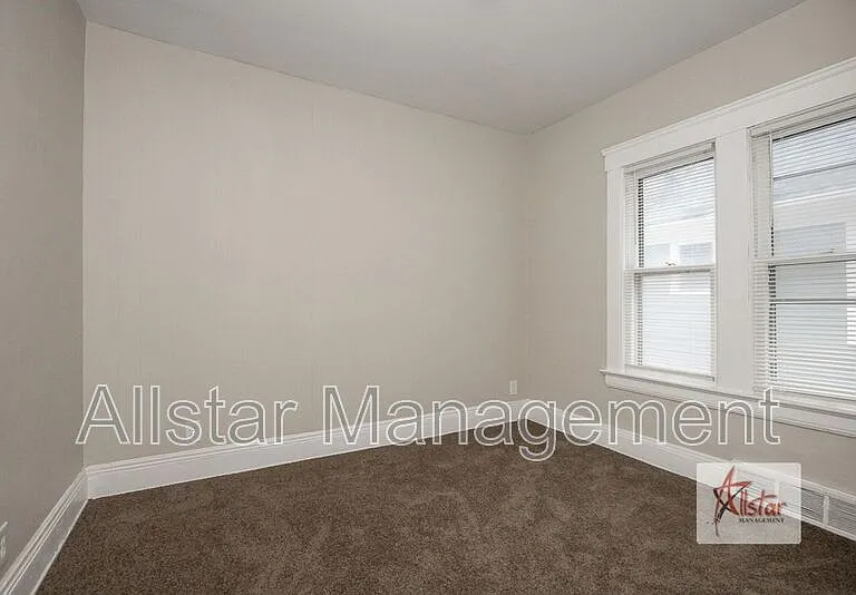 11602 Tuscora Ave #UP — Photo 18