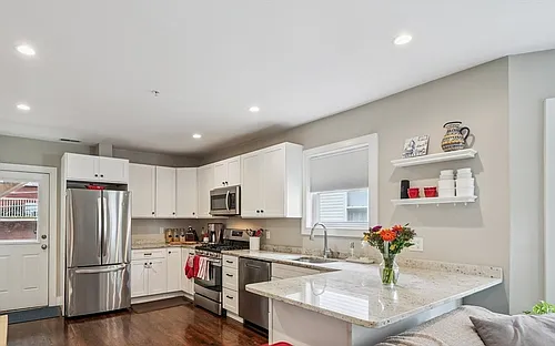 40 Stockton St #1 Photo 1