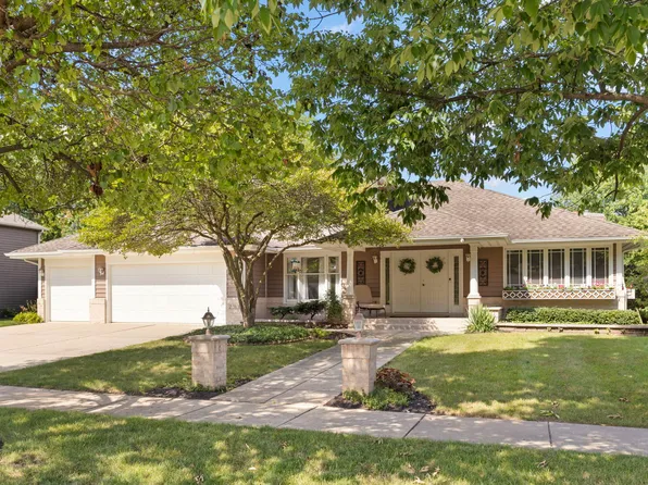 2303 Boulder Ct, Naperville, IL 60565