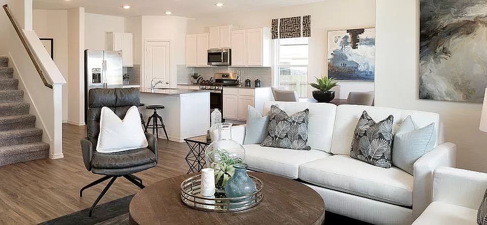 Note : This is a stock photo of a similar home that is furnished, for real pics, please scroll forward