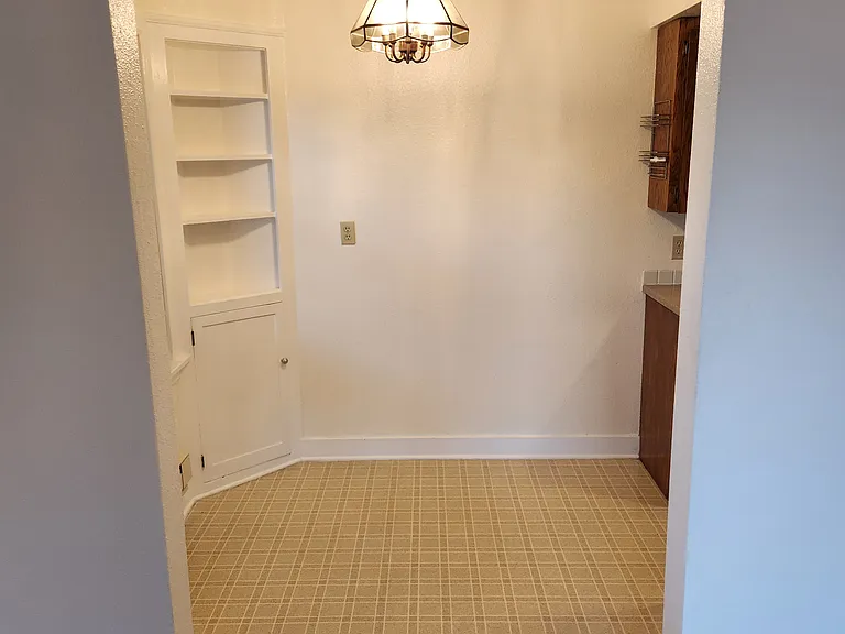 2329 10th Ave E #301 — Photo 4