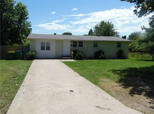 1703 W Steele Ave, Springdale, AR 72762