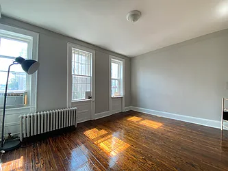 Rented by NY Space Finders Inc.