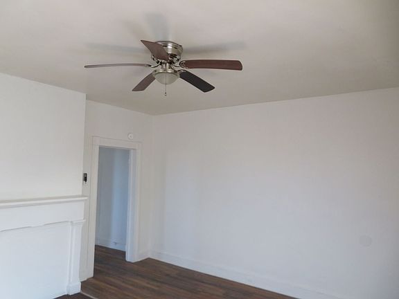 3rd image of 1009 Hinton St