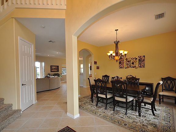 5th image of 4371 Silver Glen Dr